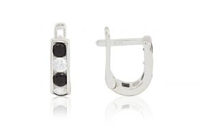 Ezüst fülbevaló franciakapcsos fekete és fehér kövekkel - Arany baba fülbevalók